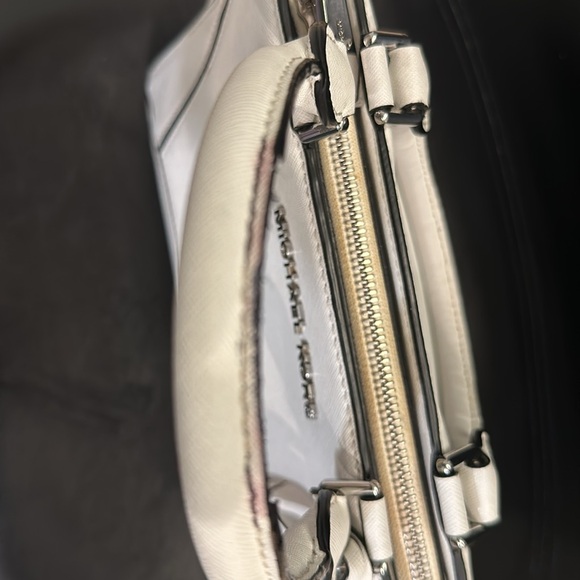 Michael Kors  Prism Bag - Picture 11 of 12